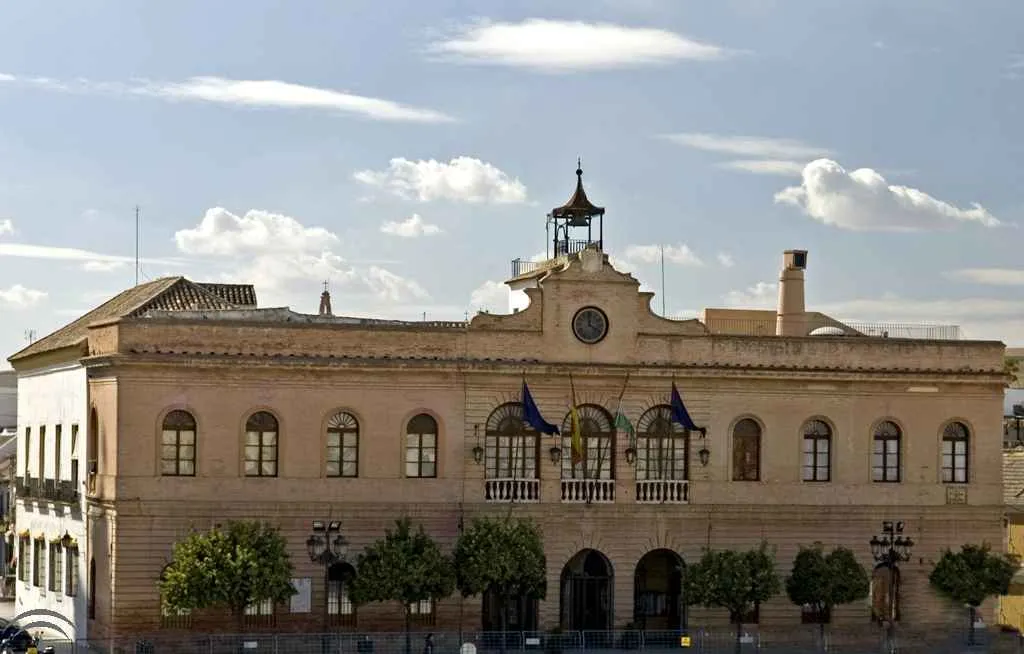 Ayuntamiento y Casas Consistoriales