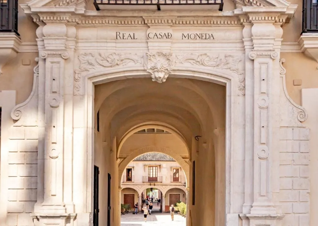 Apartamentos Casa de La Moneda Sevilla